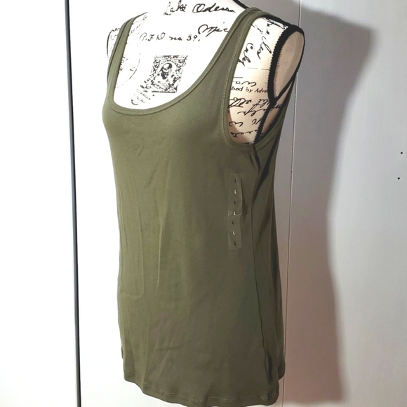 Sonoma- Womens Green ribbed Tank Top Sz.Large - Picture 2 of 4